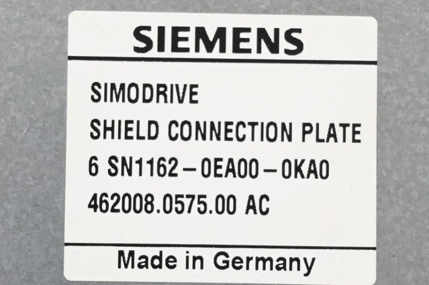 Produktfoto 1 von Siemens Simodrive Schirmanschlussblech 6SN1162-0EA00-0KA0 // 6SN1 162-0EA00-0KA0