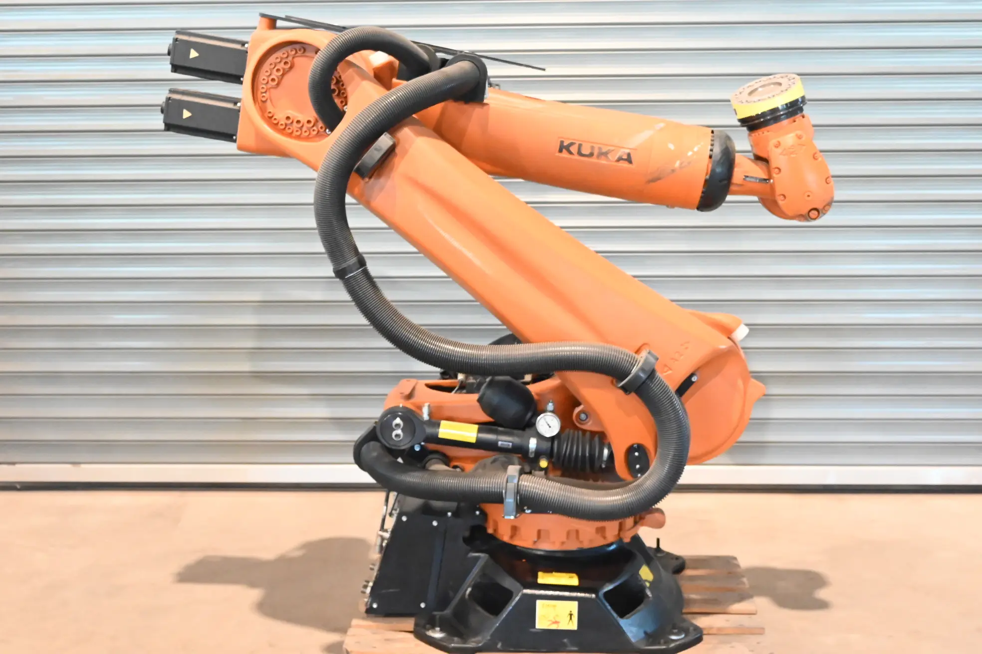 Produktfoto 1 von Kuka Industrieroboter KR 150 R 3100 Prime ( 10014853 ) + KRC4 ( 11013095 )