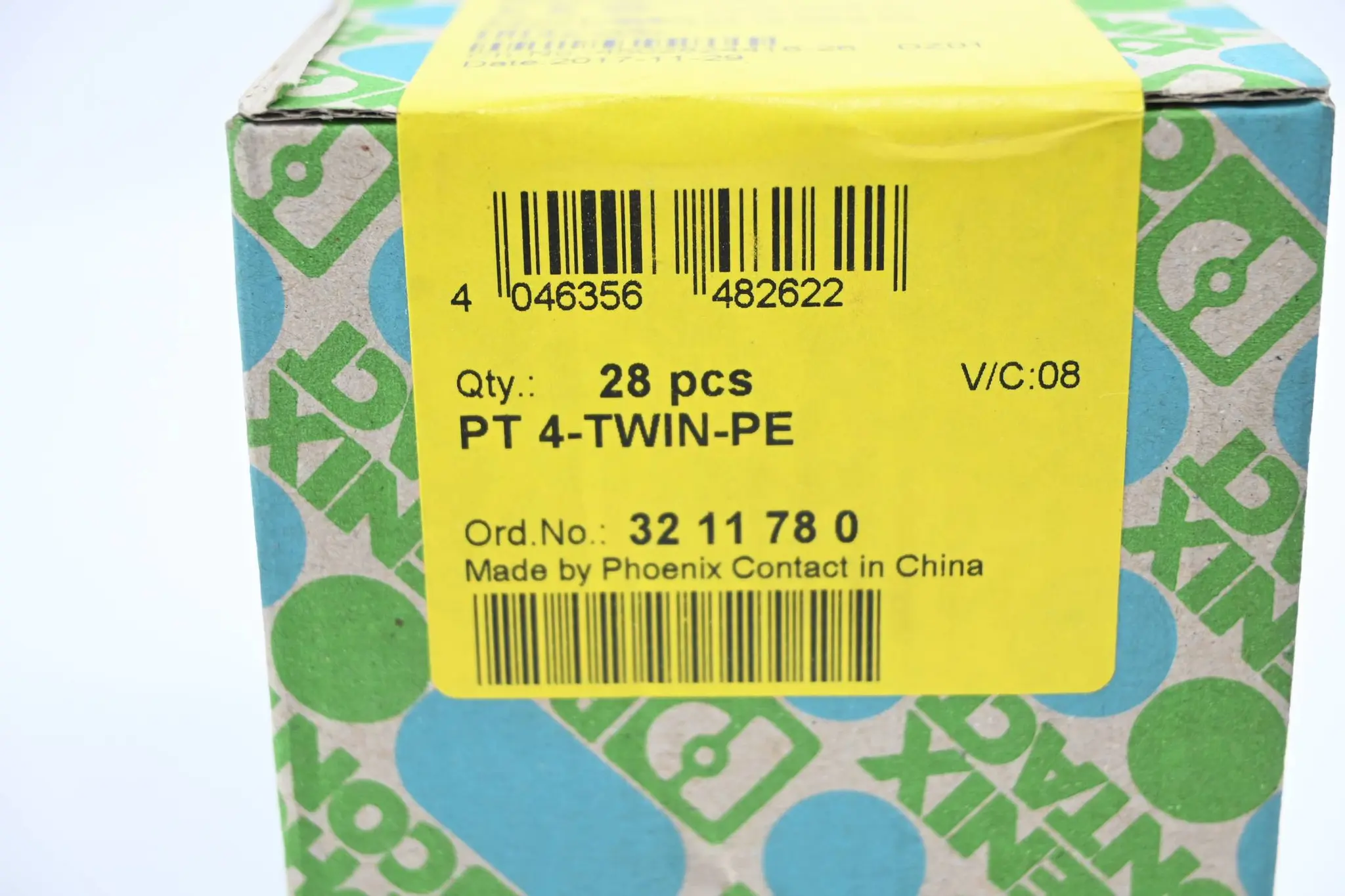Produktfoto 1 von Phoenix Contact 28 Stück Schutzleiter-Reihenklemme PT 4-TWIN-PE ( 3211780 )
