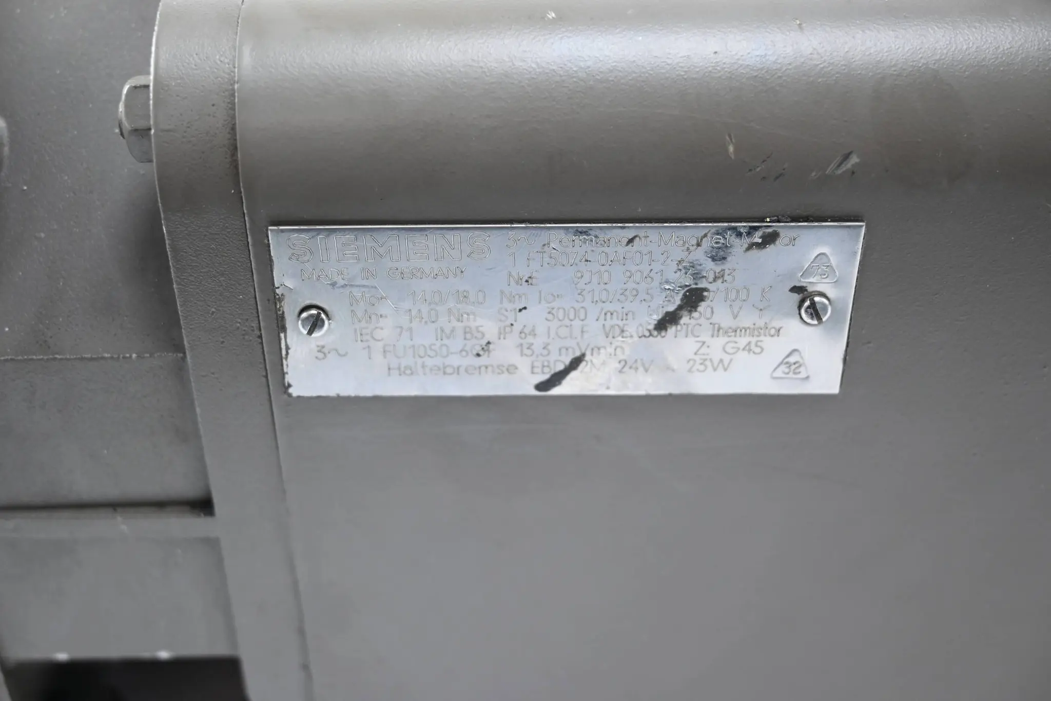 Produktfoto 1 von Siemens AC-VSA Motor 1FT5074-0AF01-2-Z ( 1FT5 074-0AF01-2-Z ) Z= G45