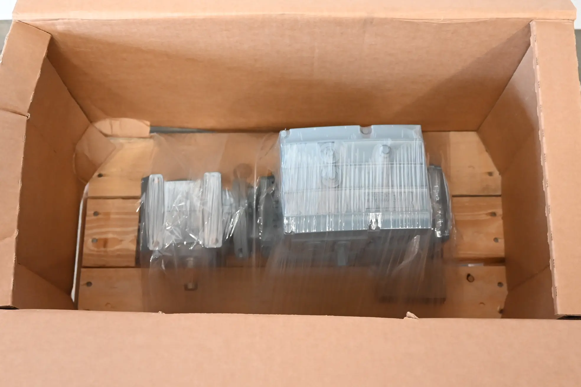 Produktfoto 1 von SEW Getriebemotor S37 DRN71M4/BE05/MM05/MO/AVSK ( S37DRN71M4/BE05/MM05/MO/AVSK )