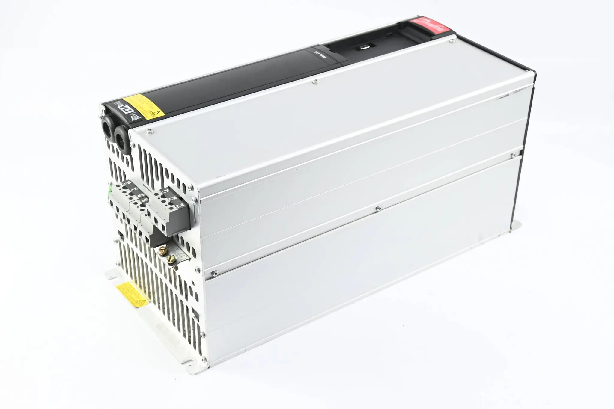 Produktfoto 1 von Danfoss Frequenzumrichter VERMUTLICH VLT5022PT5C20STR3DLF00A00C0 ( 175Z4117 )