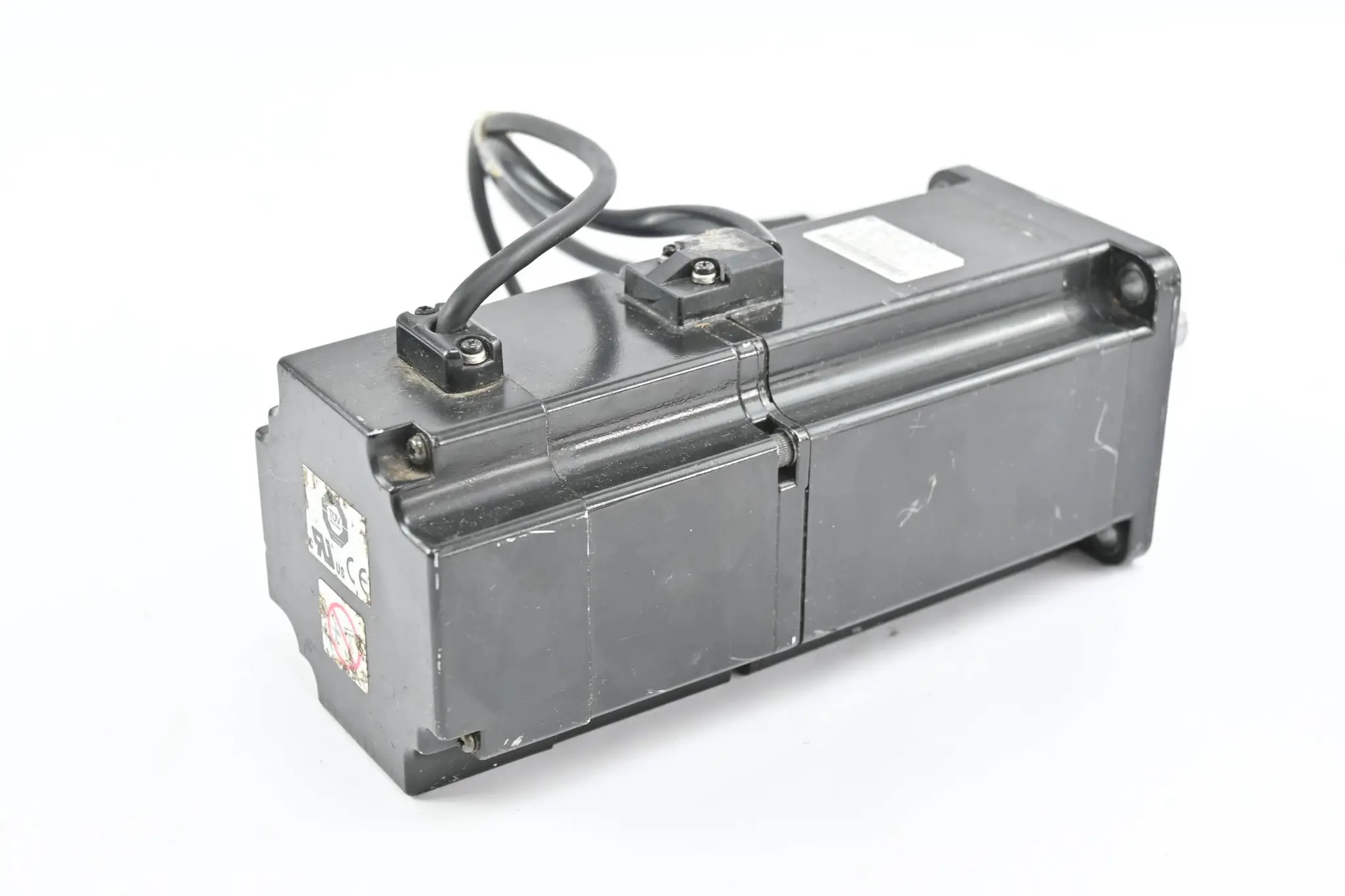 Produktfoto 1 von Yaskawa AC Servomotor SGMAH-08A1A6CD-0Y ( 200V 4.4A 3000/min )