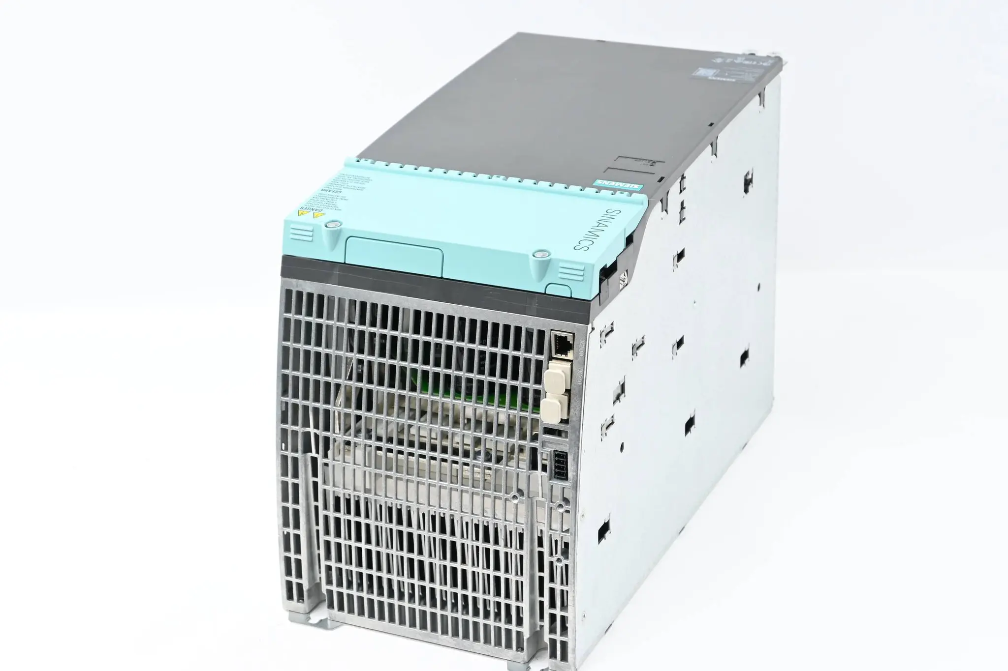 Produktfoto 1 von Siemens Sinamics S120 Smart Line 6SL3130-6TE25-5AA3 ( 6SL3 130-6TE25-5AA3 ) E. G