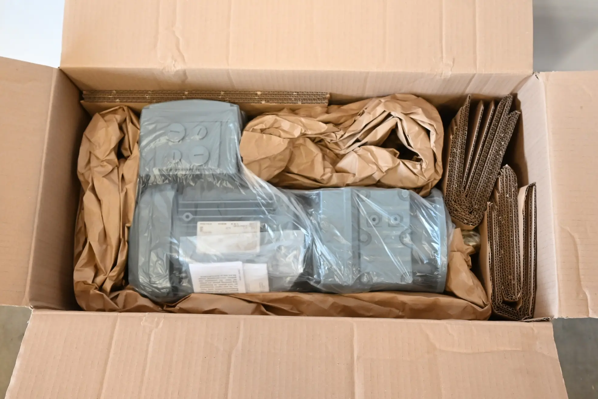 Produktfoto 1 von SEW-Eurodrive Getriebemotor RF47 DRN90S4/MSW/CB0/TF ( RF47DRN90S4/MSW/CB0/TF )