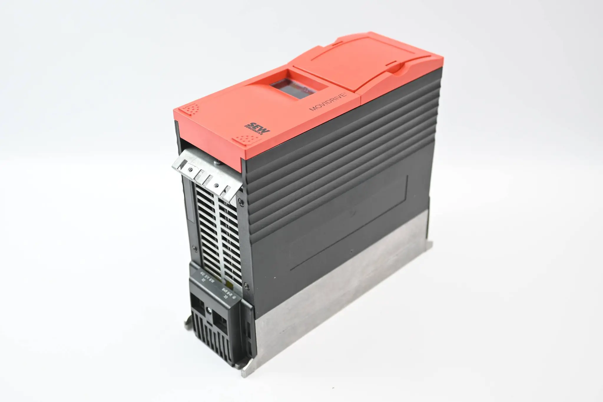 Produktfoto 1 von SEW Eurodrive Movidrive MDV60A0015-5A3-4-00 + MDX60A0015-5A3-4-00 + MDV Karte