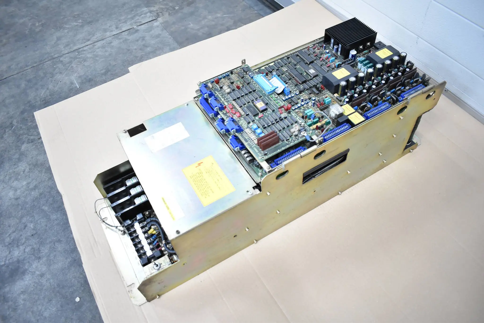 Produktfoto 1 von Fanuc Ltd AC Spindle Servo Unit A06B-6044-H010