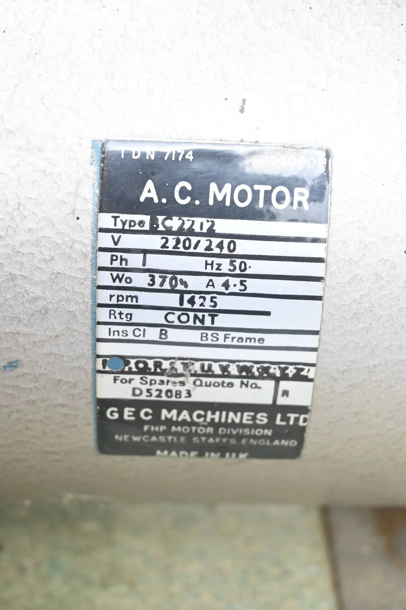 Produktfoto 1 von GEC AC-Motor BS 2212 ( BS2212 ) inkl. Edwards Vakuumpumpe E2M8