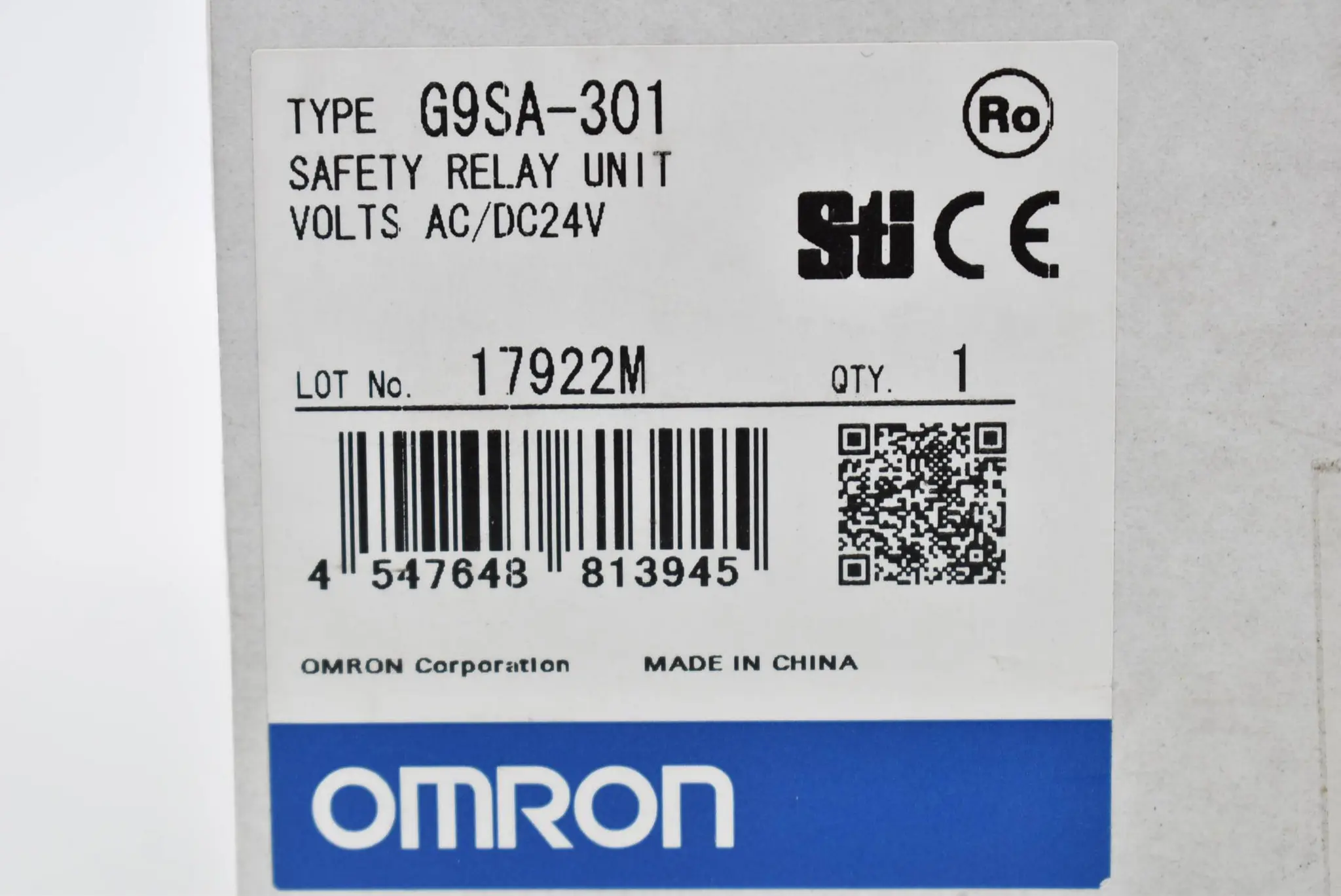 Produktfoto 1 von Omron Safety Relay Unit AC/DC24V G9SA-301