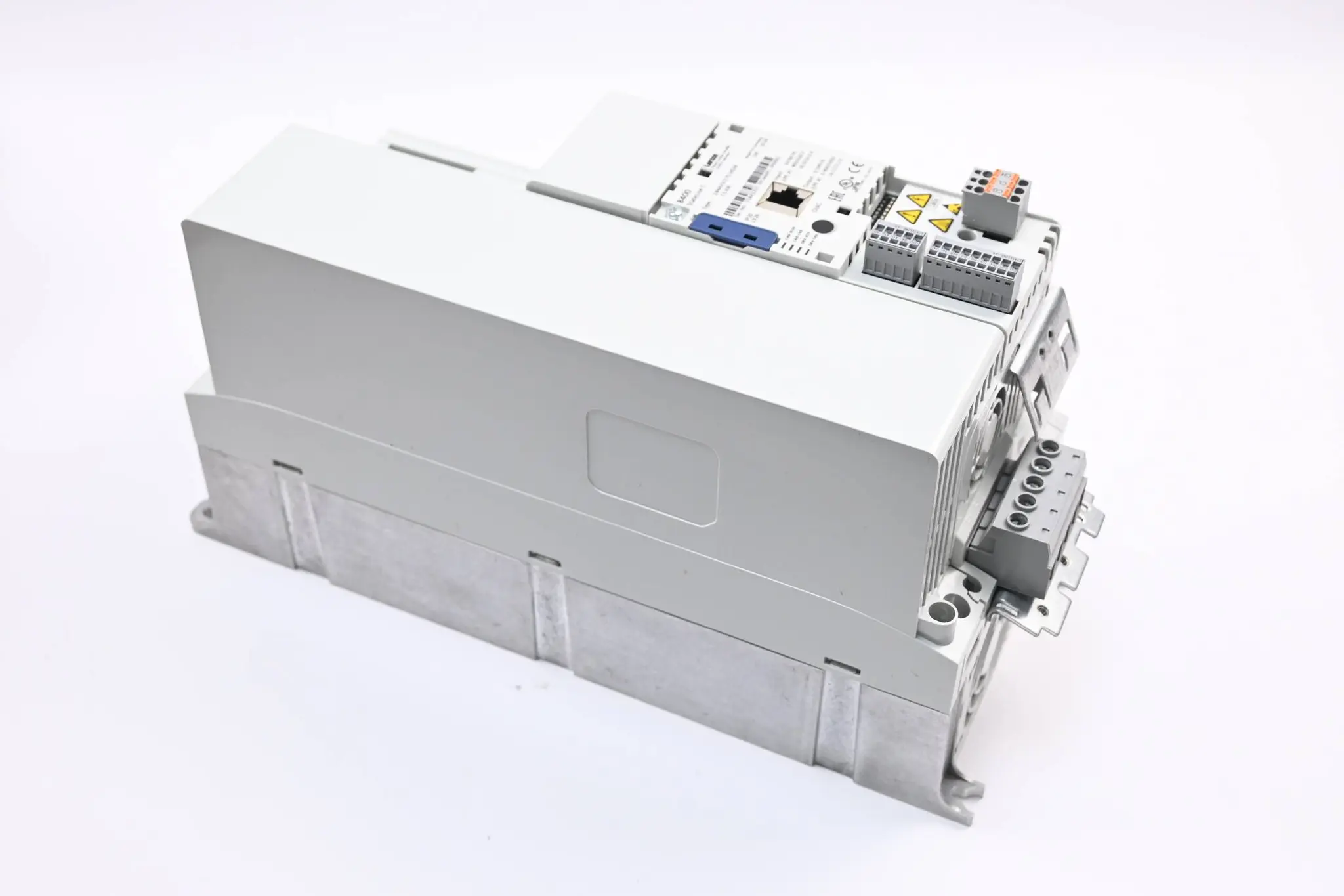 Produktfoto 1 von Lenze Frequenzumrichter E84AVSCE7524SX0 ( 15843255 )