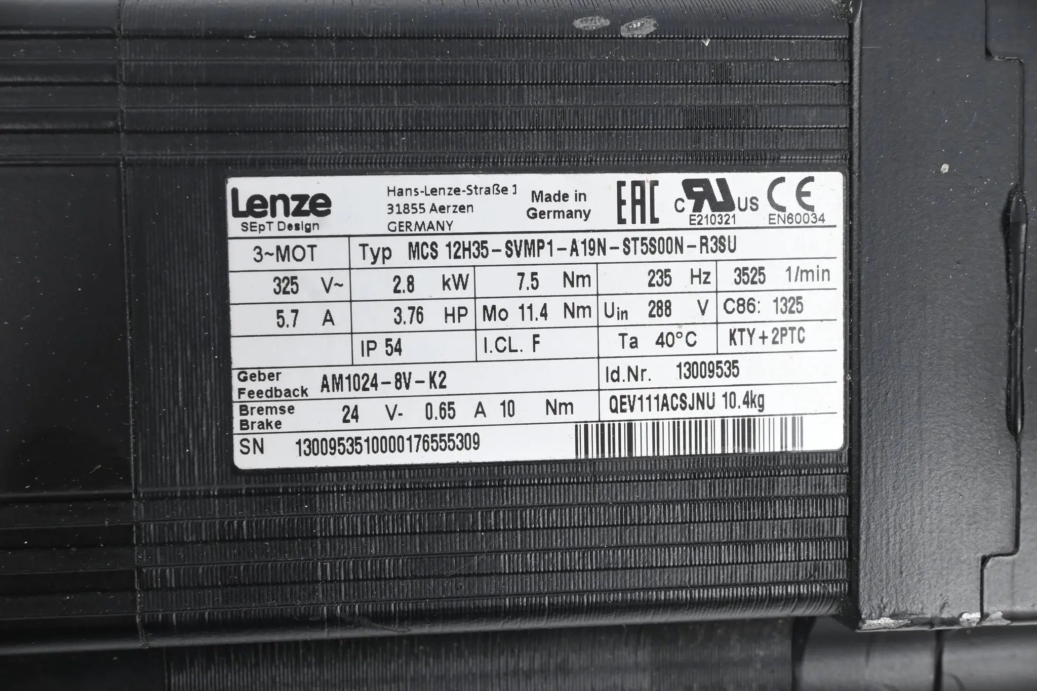 Produktfoto 1 von Lenze 3~ Motor MCS 12H35-SVMP1-A19N-ST5S00N-R3SU inkl. Getriebe G50BB160MGBR3N3E