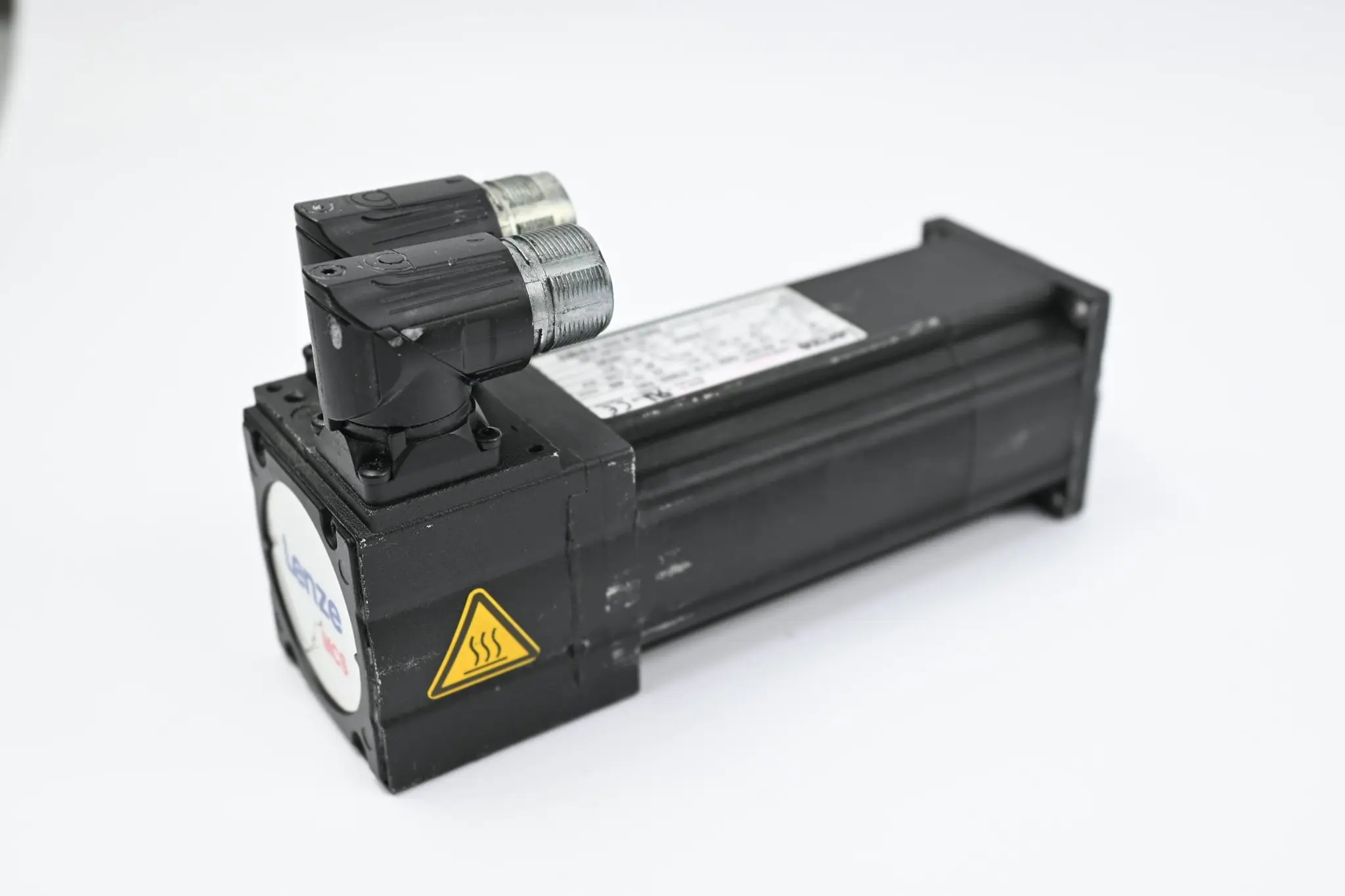 Produktfoto 1 von Lenze Motor MCS 06I41-RS0B0-A11N-ST5S00N-R2SU / MCS06I41-RS0B0-A11N-ST5S00N-R2SU