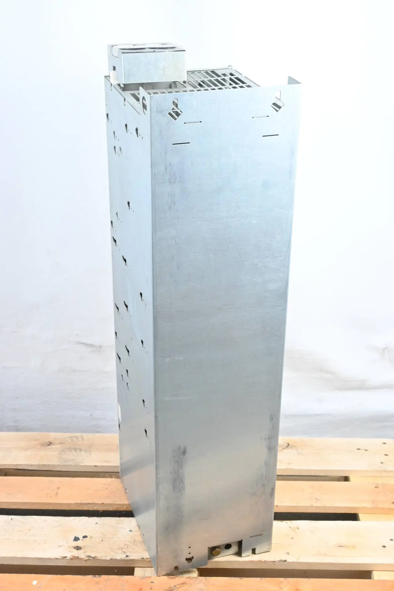 Produktfoto 1 von Siemens Einspeiseeinheit 6SE7031-7EE85-0AA0-Z ( 6SE7 031-7EE85-0AA0-Z ) Ver. A2