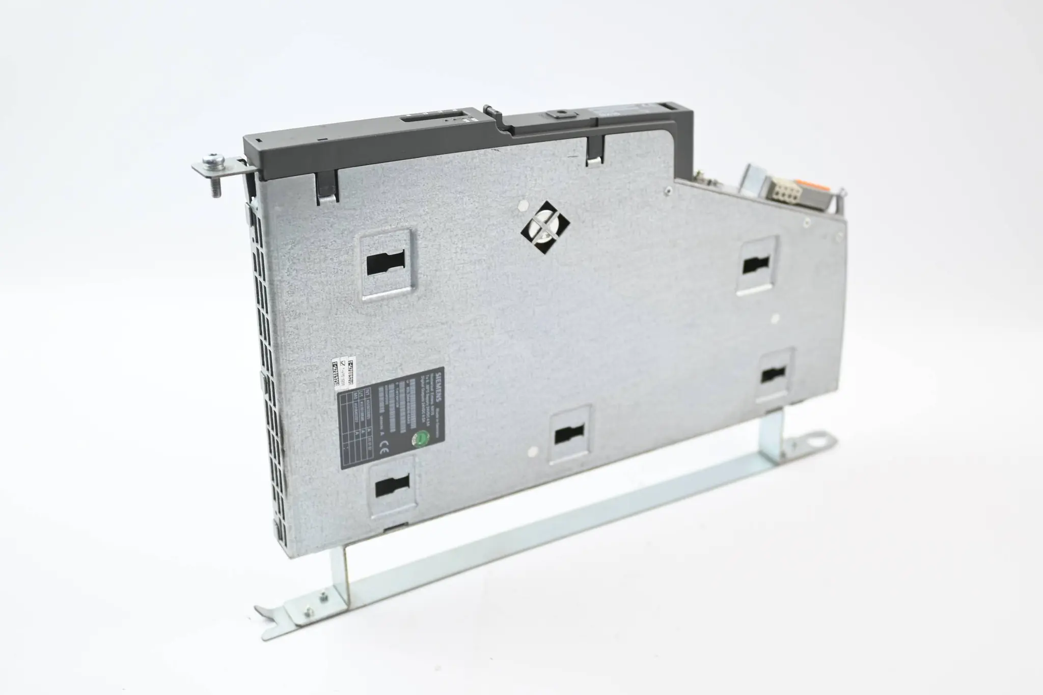 Produktfoto 1 von Siemens Sinamics Numeric Control 6SL3040-0NB00-0AA0 ( 6SL3 040-0NB00-0AA0 ) A