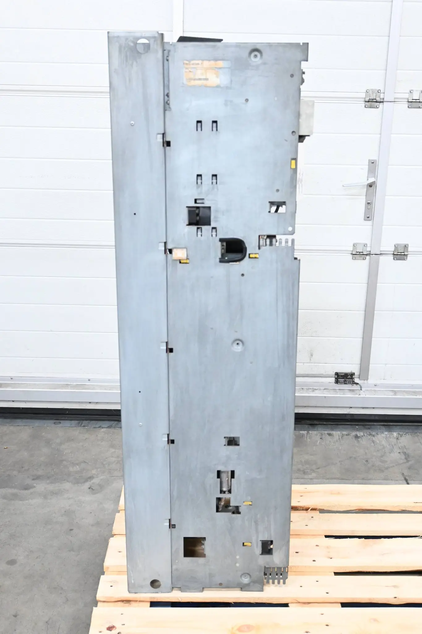 Produktfoto 1 von Siemens Simovert Frequenzumrichter 6SE7032-6EG60-Z / 6SE7 032-6EG60-Z Z=G41+G93