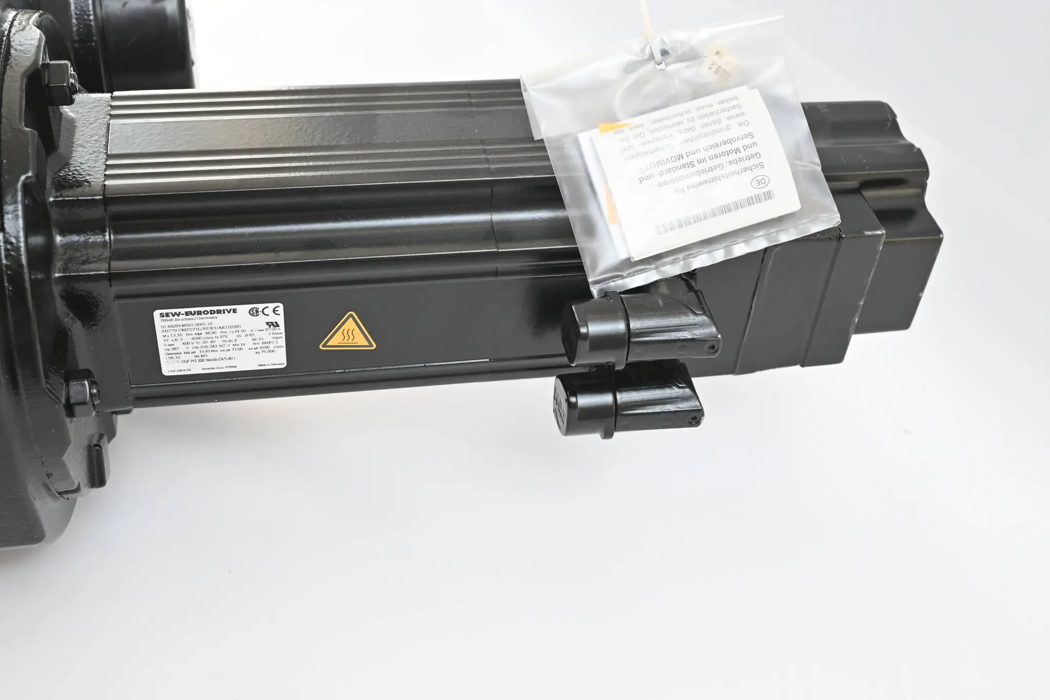 Produktfoto 1 von SEW-Eurodrive Getriebemotor FH77B CMPZ71L/BY/KY/AK1H/SB1