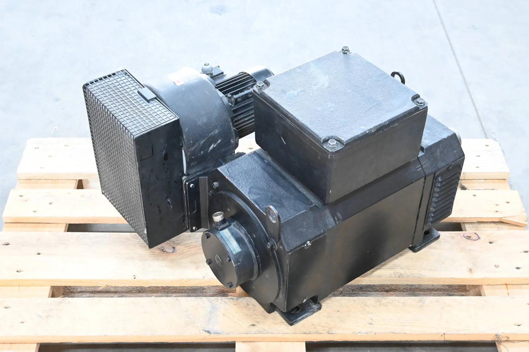Produktfoto 1 von Baumüller Nürnberg D-Motor DS 131 K-205 inkl. Baumüller ODF 63-2