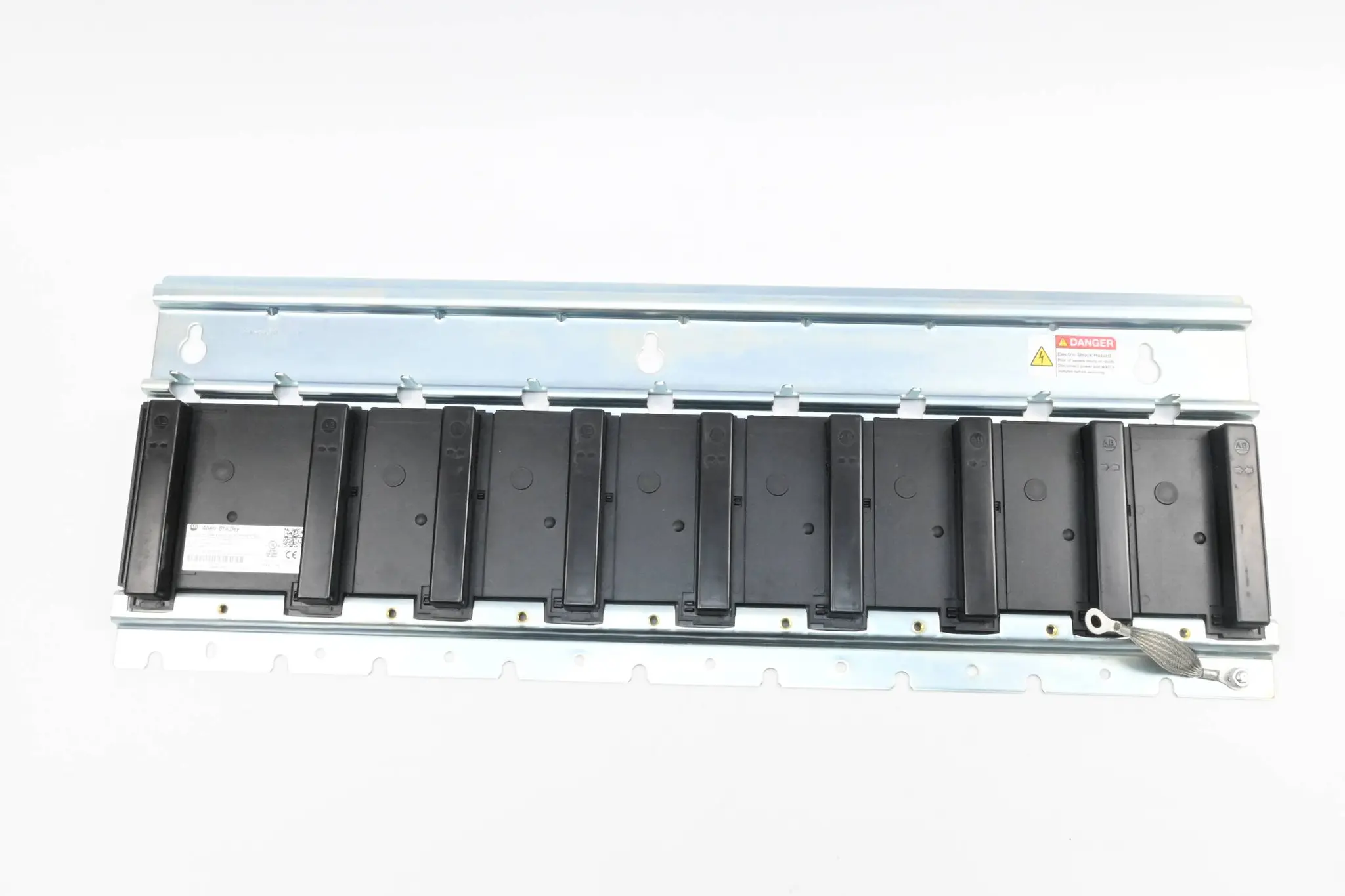 Produktfoto 1 von Allen-Bradley Bulletin 2094 8 Axis Slim Power Rail  2094-PRS8