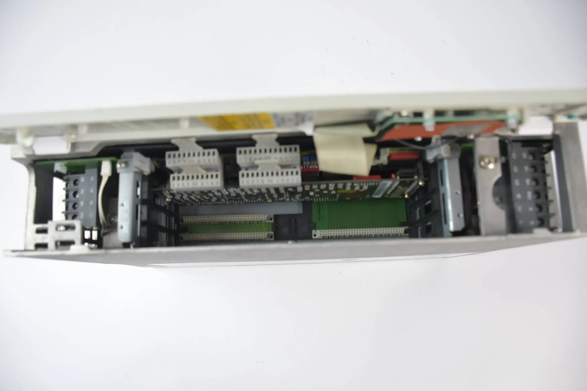 Produktfoto 1 von Siemens Simovert VC Wechselrichter 6SE7016-1TA61-Z ( 6SE7 016-1TA61-Z ) E. C