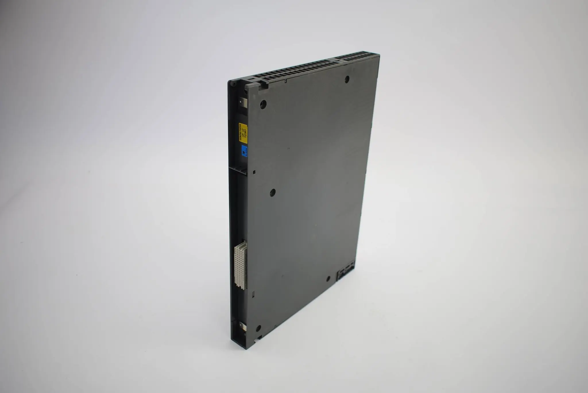 Produktfoto 1 von Siemens simatic S7-400 SM 422 6ES7 422-7BL00-0AB0 ( 6ES7422-7BL00-0AB0 ) E4