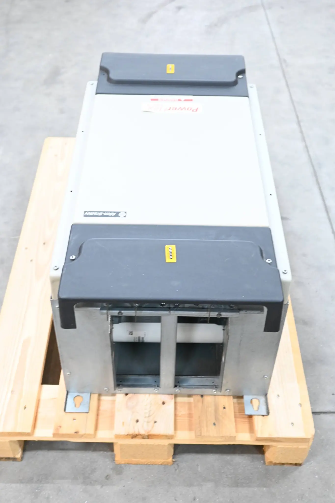 Produktfoto 1 von Allen Bradley Umrichter PowerFlex 700S 20D C 460 A 0 ENNBNANE 20DC460A0ENNBNANE