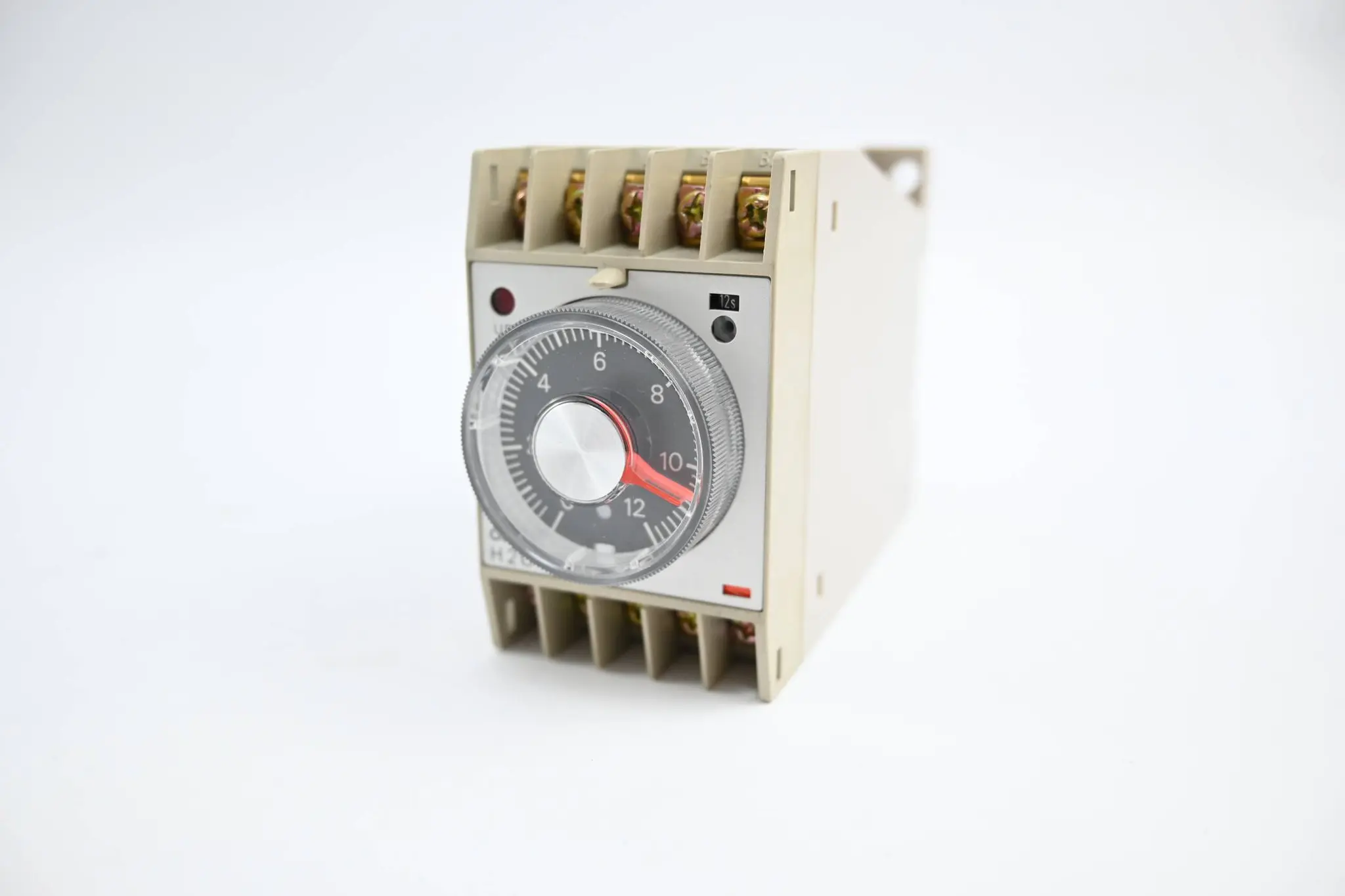Produktfoto 1 von Omron Timer 12s-12h 220 VAC ( H2C-FR C )