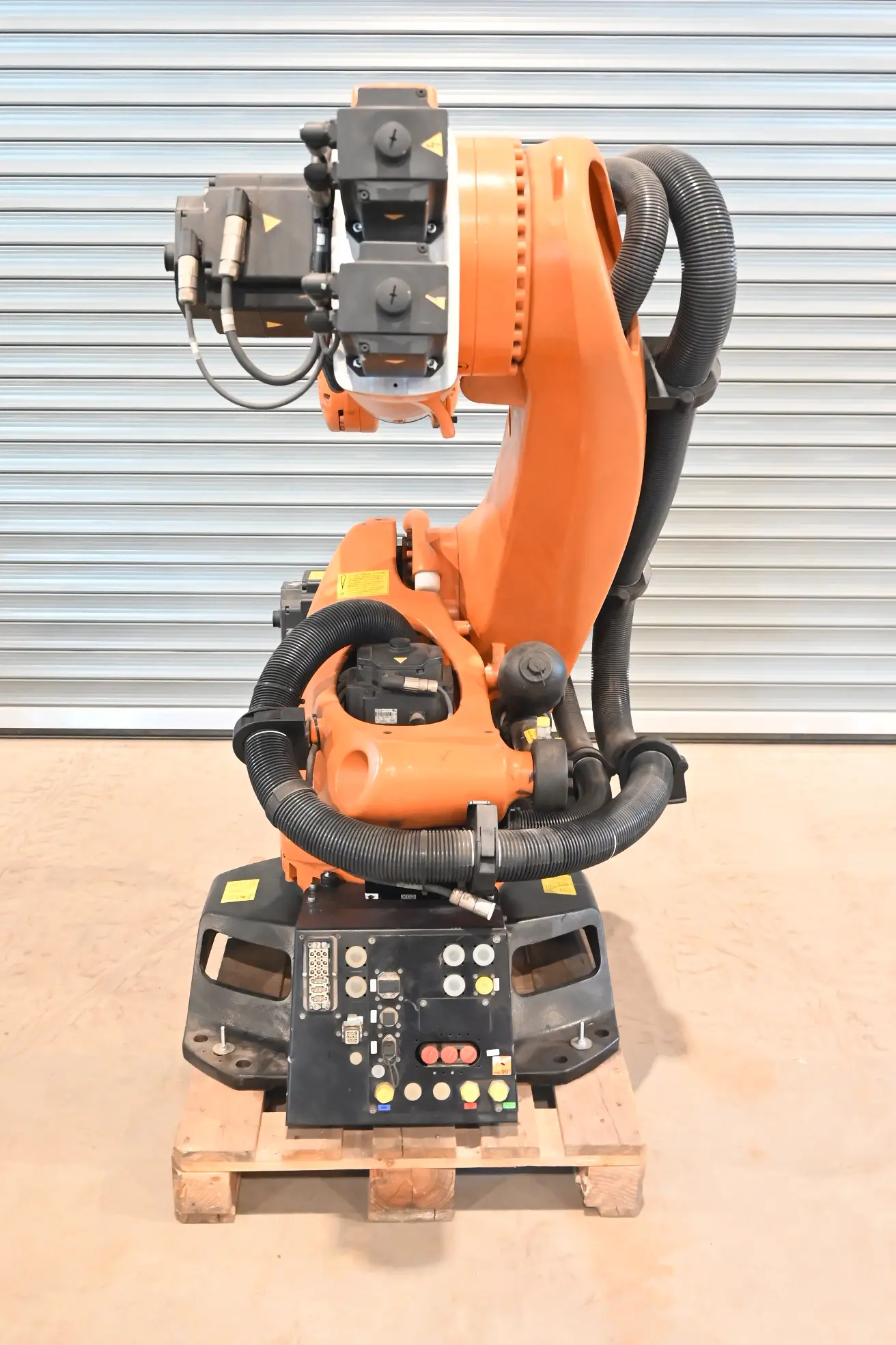 Produktfoto 1 von Kuka Industrieroboter KR 210 R2700 Prime ( 10014343 ) + KRC4 ( 11013095 )