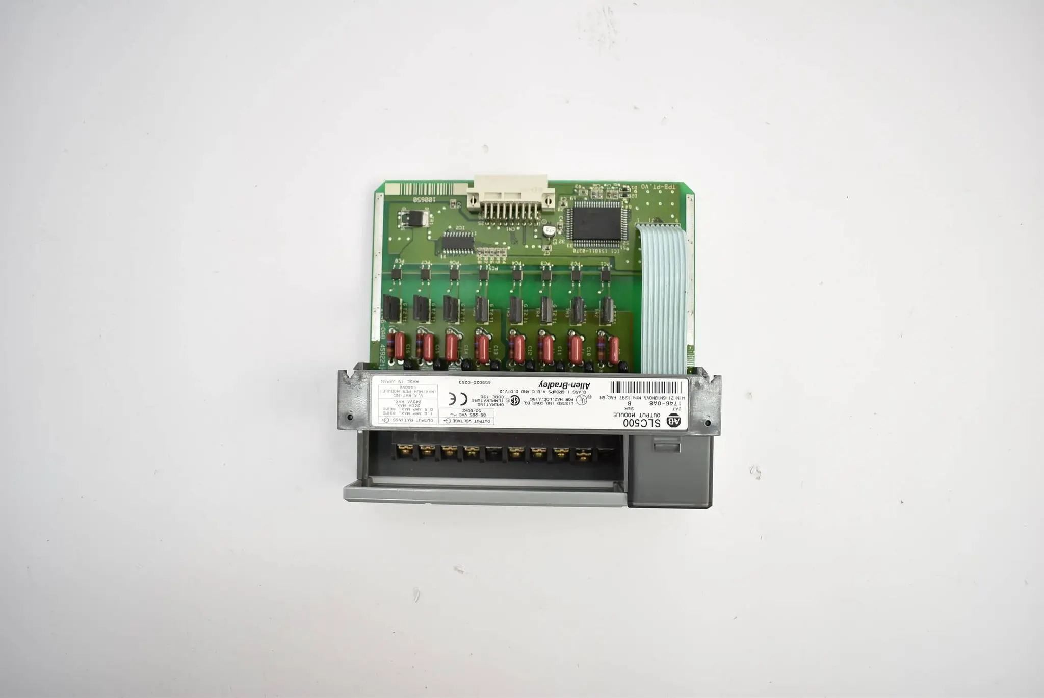 Produktfoto 1 von Allen-Bradley Output Module SLC500 1746-0A8 Ser. B