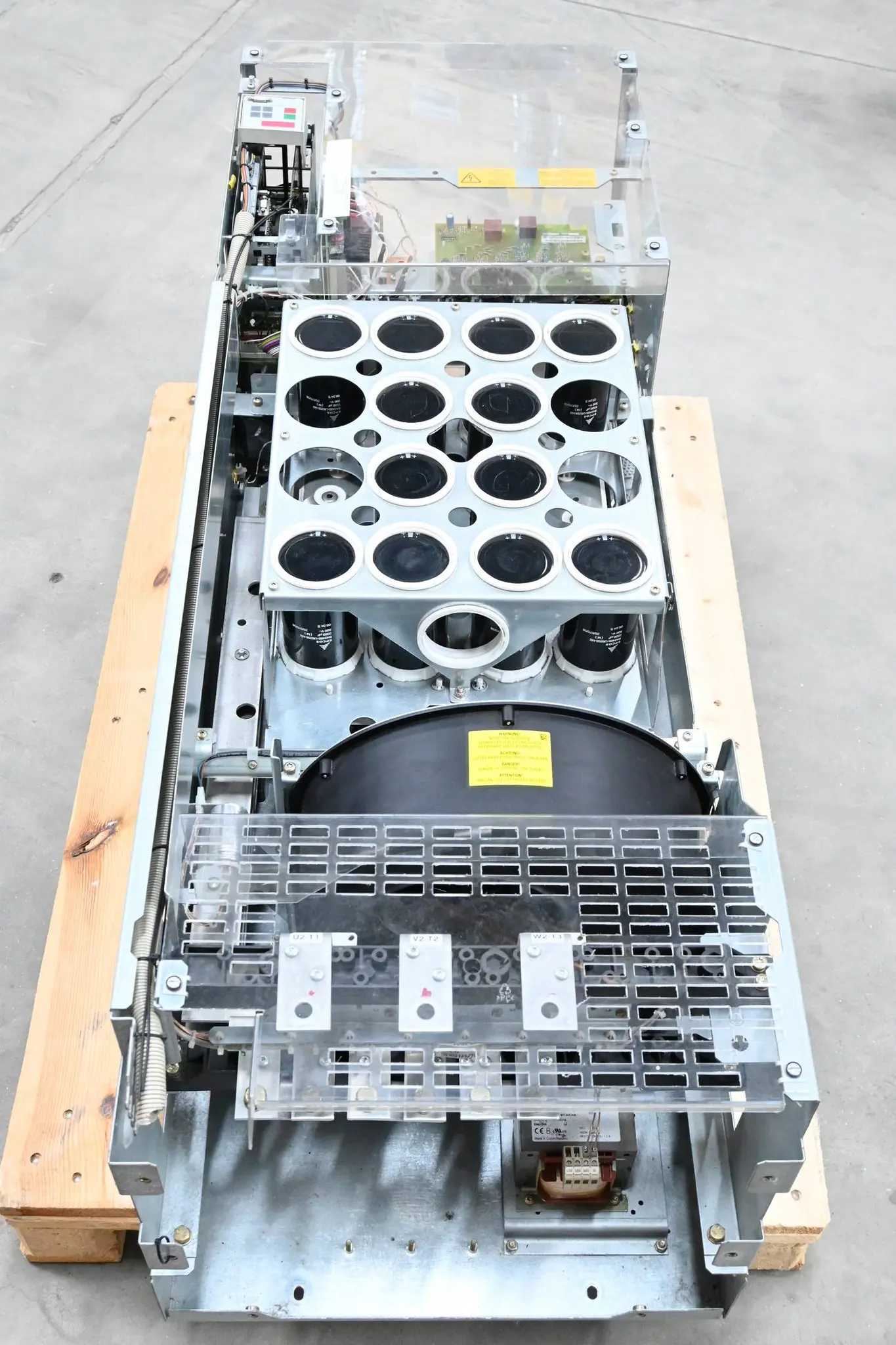 Produktfoto 1 von Siemens Simovert Masterdrives Umrichter 6SE7031-6FG60-Z Z= G93+K11+L20 E.B