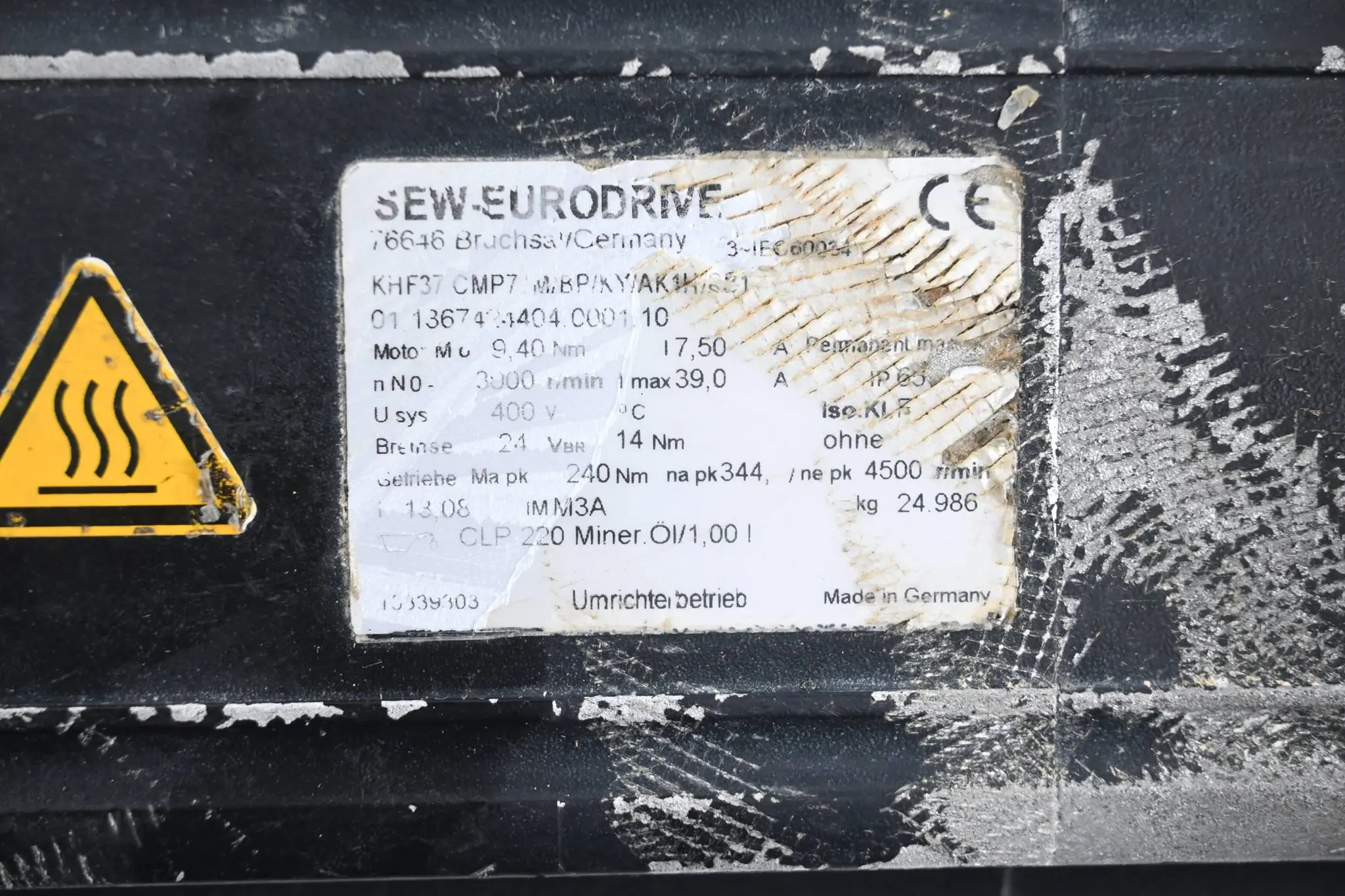 Produktfoto 1 von SEW Getriebemotor KHF37 CMP71M/BP/KY/AK1H/SB1 ( KHF37CMP71M/BP/KY/AK1H/SB1 )