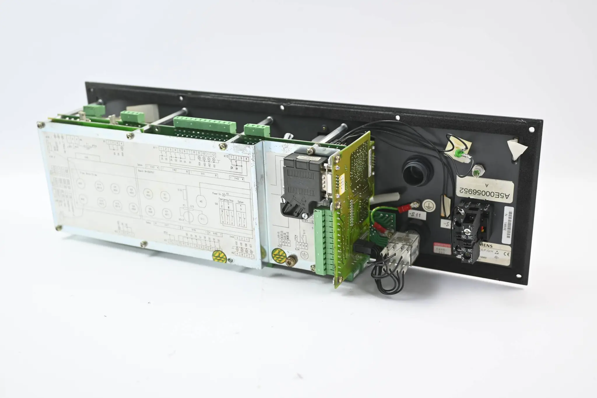 Produktfoto 1 von Siemens Sinumerik Push Button Panel 6FC5203-0AD27-1AA0 ( 6FC5 203-0AD27-1AA0 )