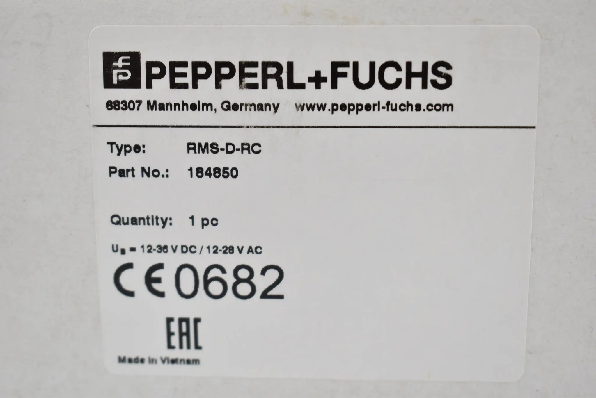 Produktfoto 1 von Pepperl+Fuchs Radar-Bewegungsmelder 12-36VDC 12-28VAC RMS-D-RC ( 184850 )