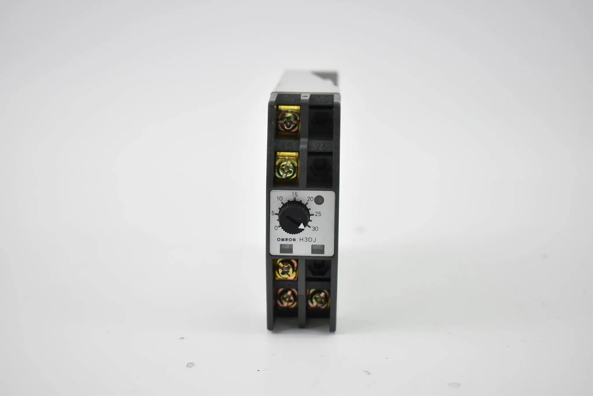 Produktfoto 1 von Omron Solid State Timer H3D-J ( AC24V 50-60 Hz ) Serie C