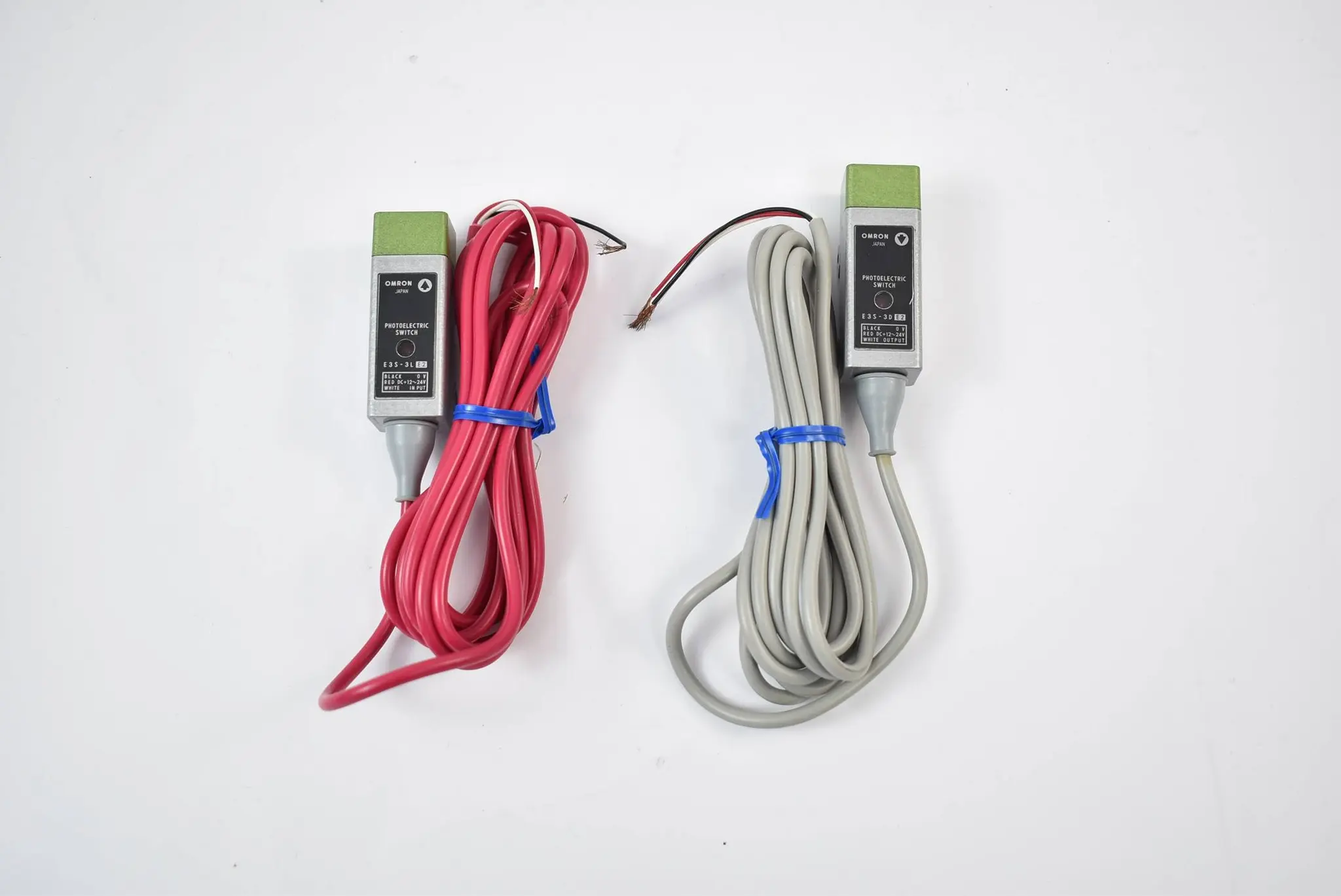 Produktfoto 1 von Omron Photoelectric Switch E3S-3E2 ( 12 - 24 VDC )