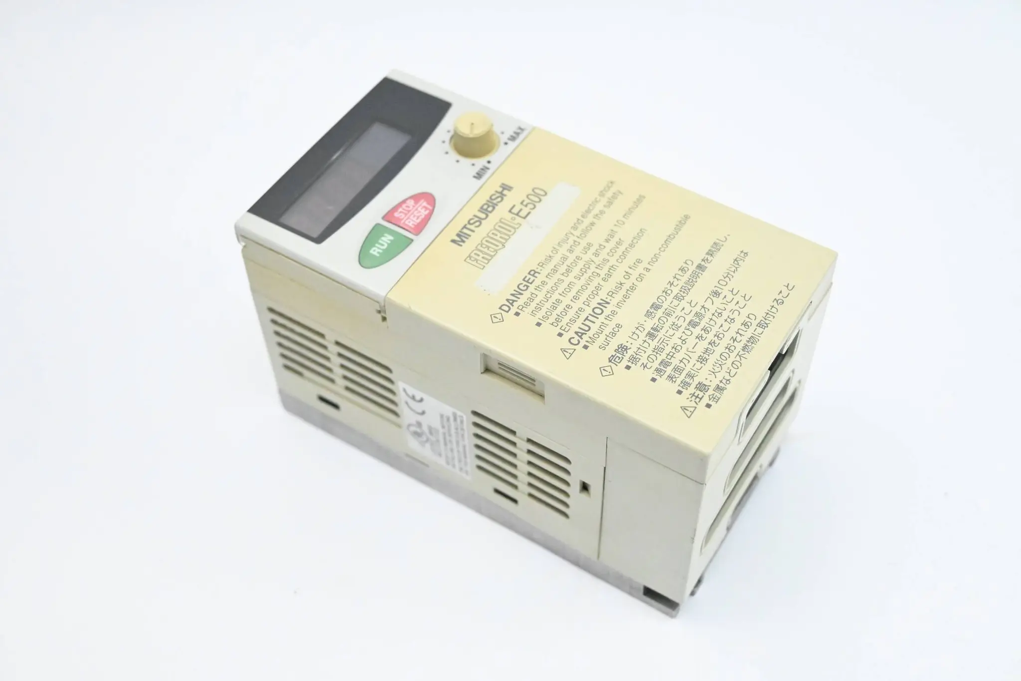 Produktfoto 1 von Mitsubishi Freqrol E500 Frequenzumrichter FR-E520-0.2K