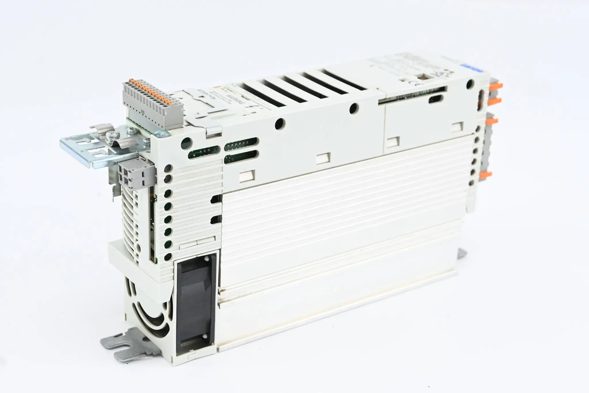 Produktfoto 1 von Lenze 8200 vector Frequenzumrichter E82EV152S4C ( 00490292 ) Ver. 3B35