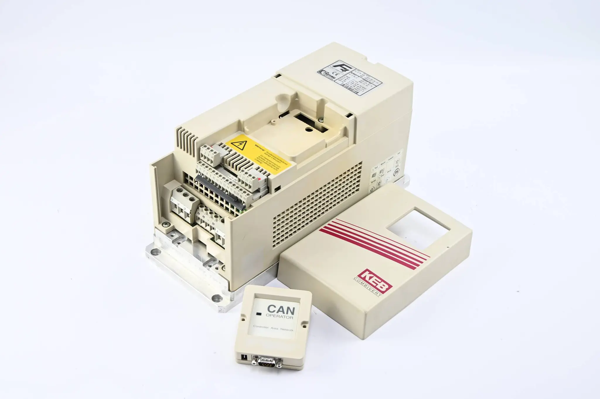 Produktfoto 1 von KEB Combivert Frequenzumrichter 15.F4.CBE-4A02/2.2 + CAN Operator 00.F4.010-5A08