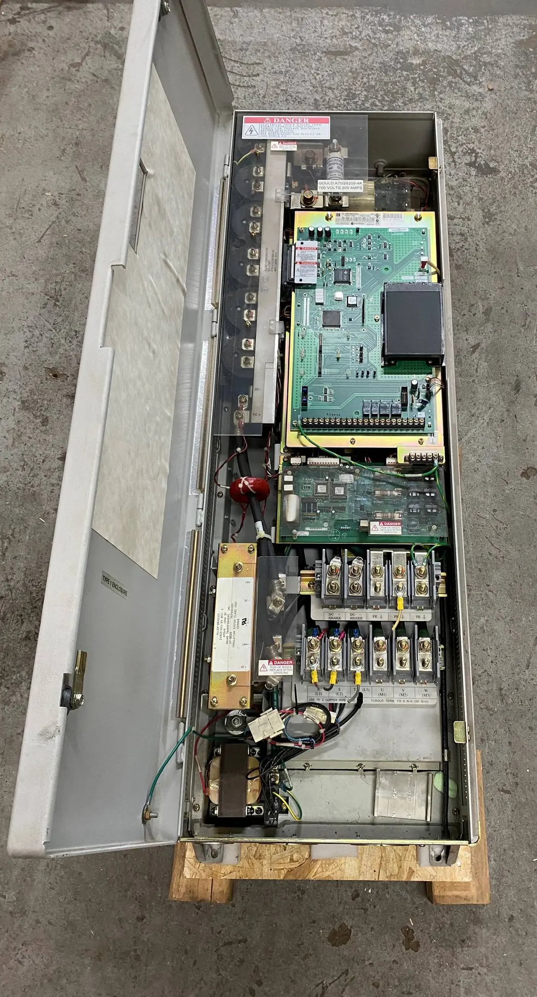 Produktfoto 1 von Allen Bradley 1336 Plus II CAT 1336F-B060-AE-EN ( CAT1336F-B060-AE-EN )