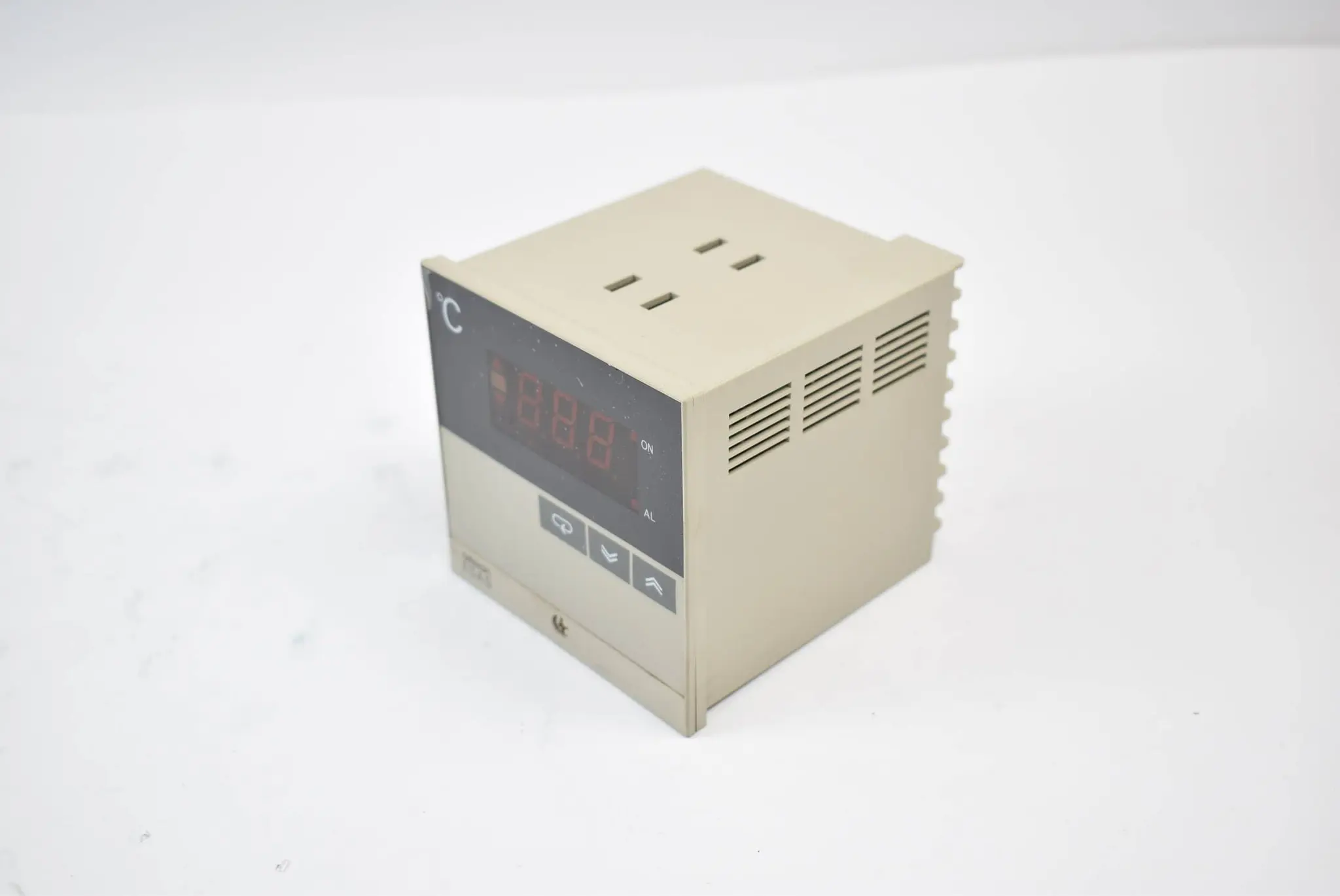 Produktfoto 1 von Omron Temperature Controller E5AS-Q1P-DIN Multi-Range 100/110/120,200/220/240VAC