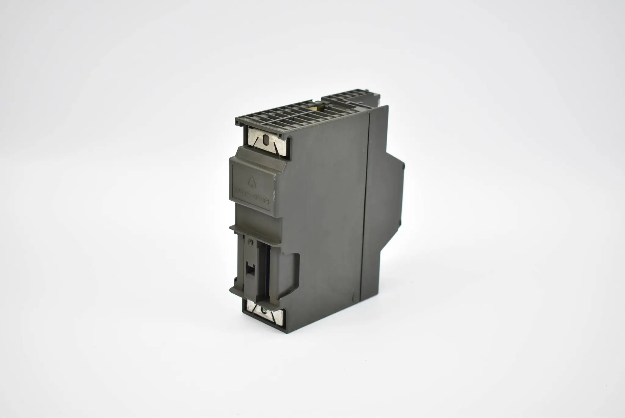 Produktfoto 1 von Siemens simatic S7-300 digital 6ES7 322-1BF00-0AA0 ( 6ES7322-1BF00-0AA0 )