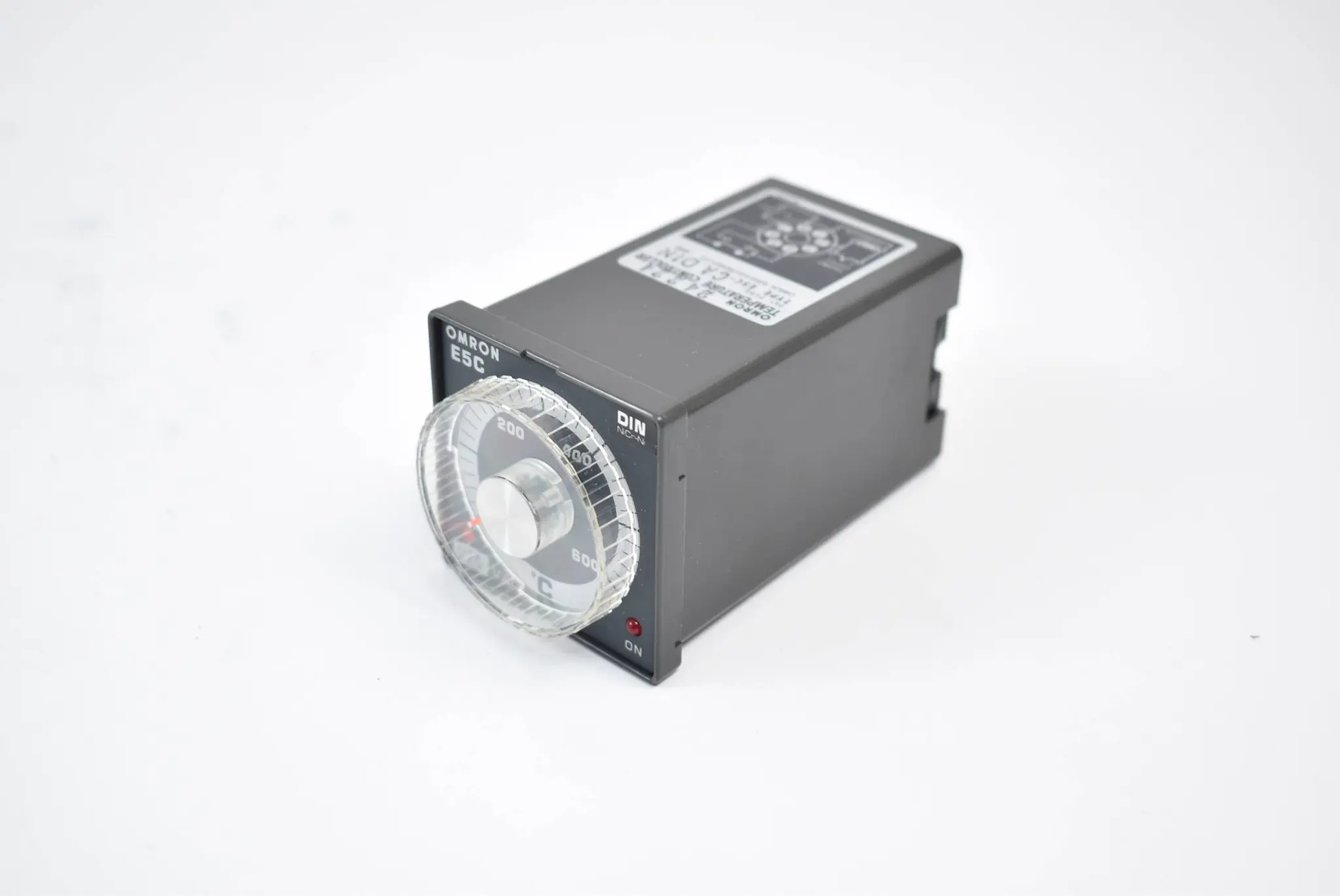 Produktfoto 1 von Omron Temperature Controller E5C-CADIN 0-600°C 220 VAC
