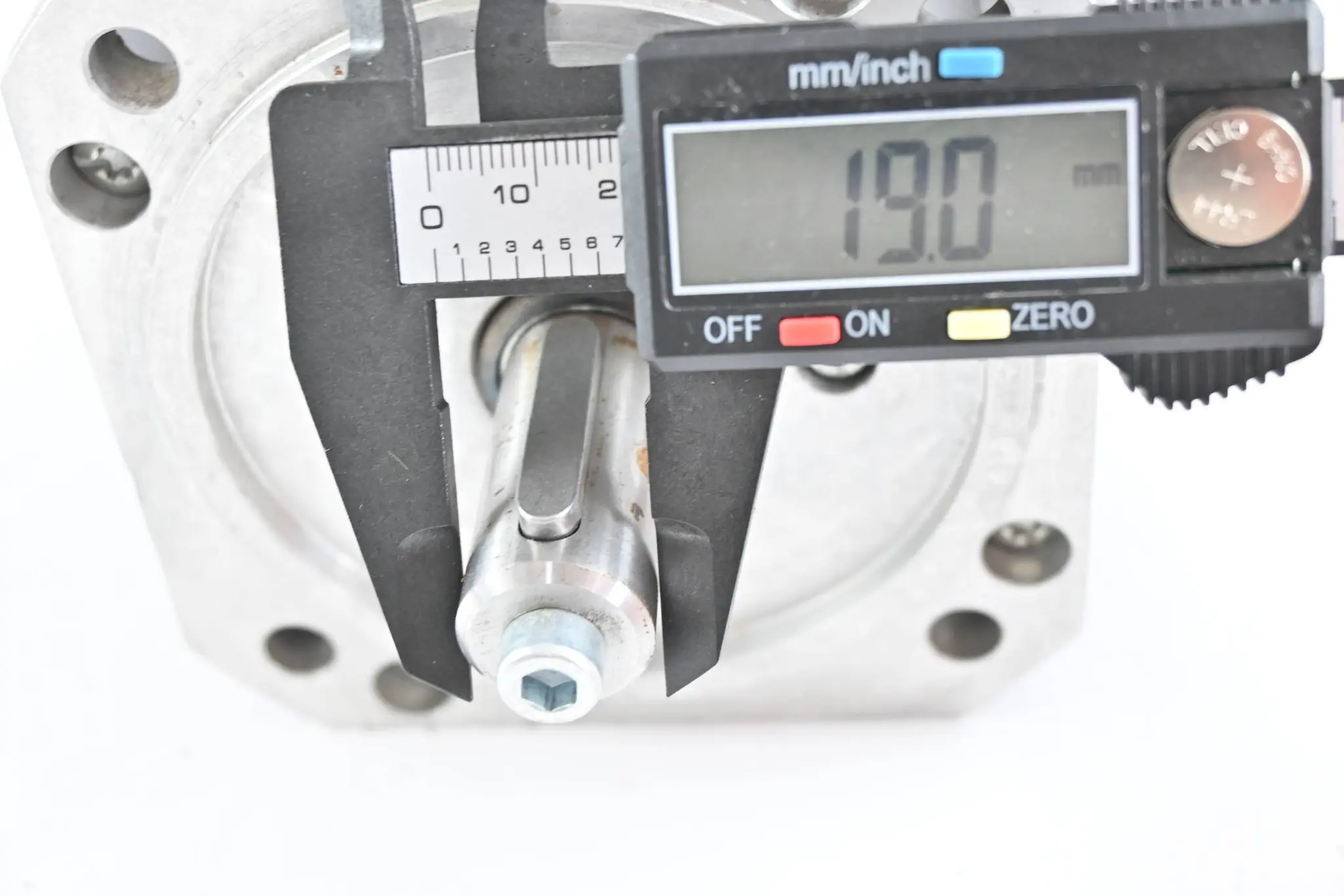 Produktfoto 1 von Dunkermotoren Servomotor DSM4-11.4-20R.N4-G4G ( 2090116 )