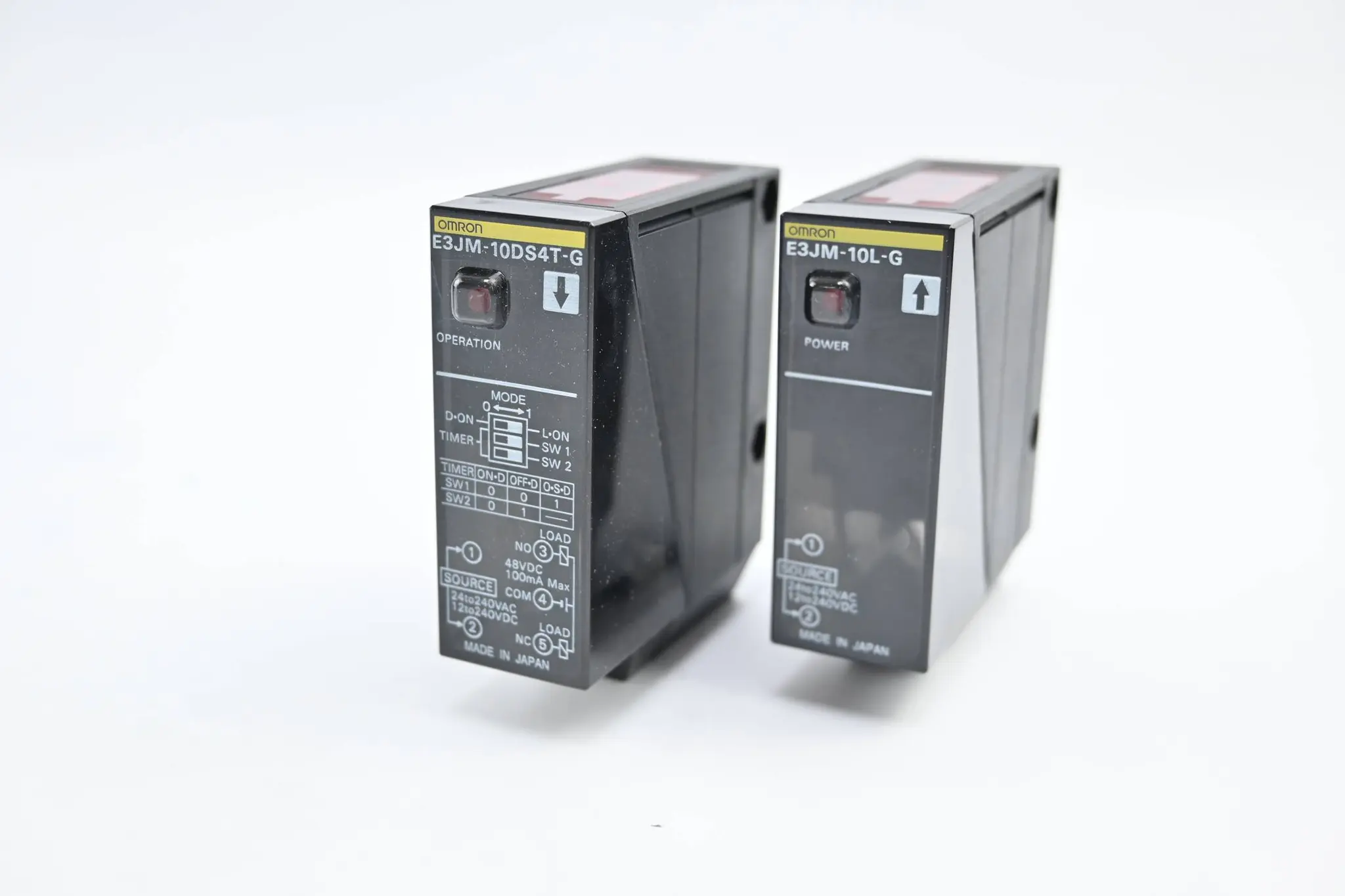 Produktfoto 1 von Omron Photoelectric Switch 24-240 VAC 12-240 VDC ( E3JM-10S4T-G )