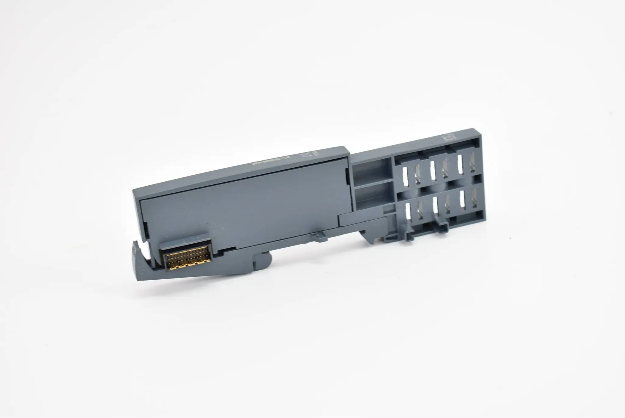 Produktfoto 1 von Siemens Simatic ET 200SP Servermodul 6ES7193-6PA00-0AA0 (  6ES7 193-6PA00-0AA0 )