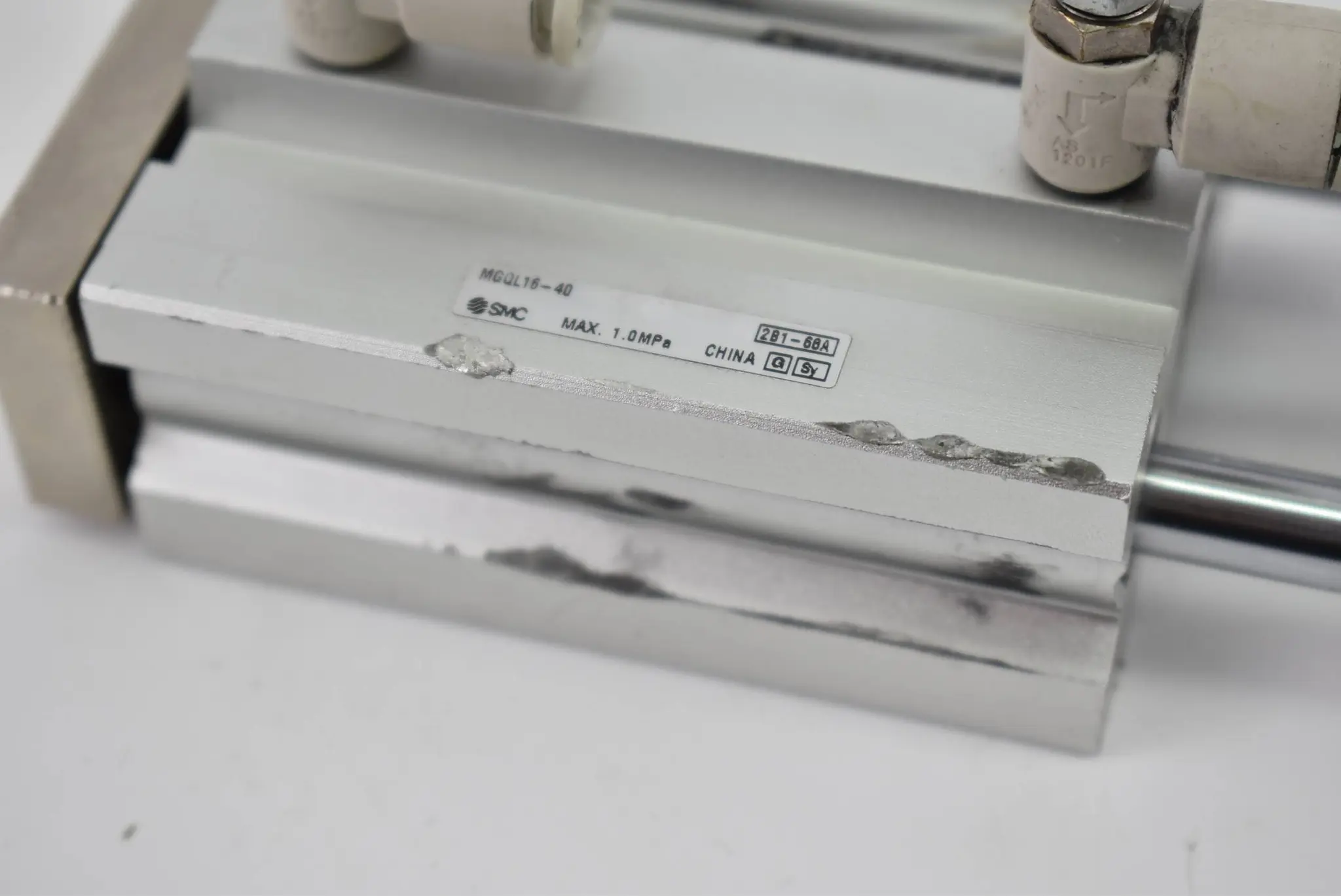 Produktfoto 1 von SMC Kurzhubzylinder max. 1.0MPa MGQL16-40