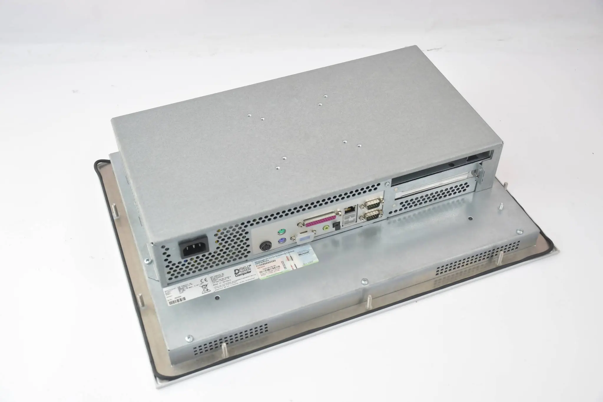 Produktfoto 1 von DSM Computer AG Infinity Industrie-PC 96M9331-15