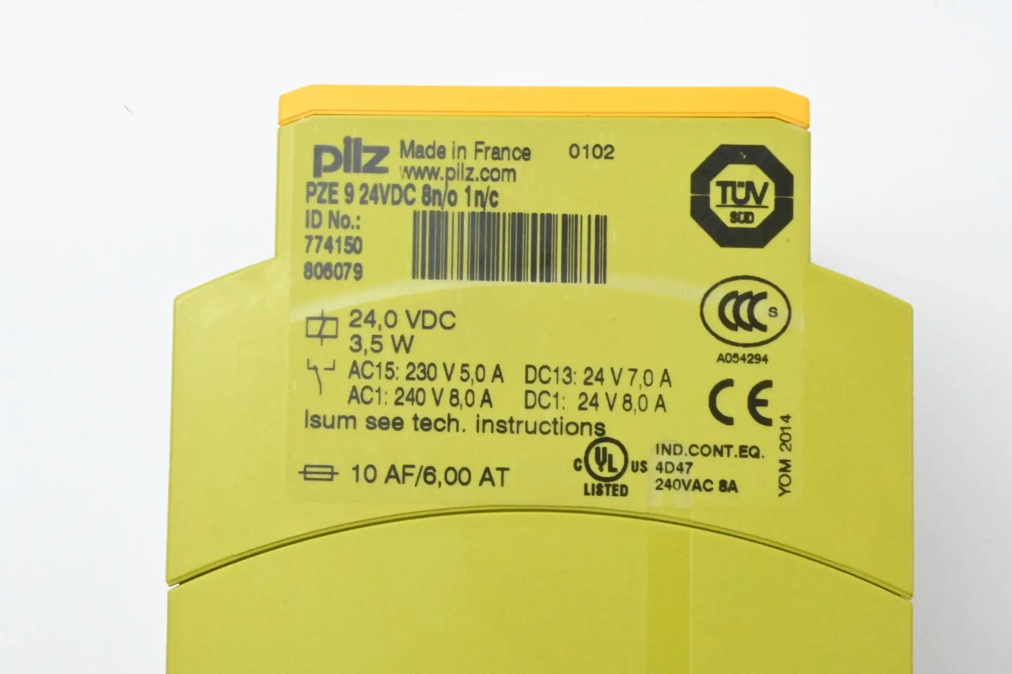Produktfoto 1 von Pilz Sicherheitsrelais PZE 9 24VDC 8n/o 1n/c ( 774150 )