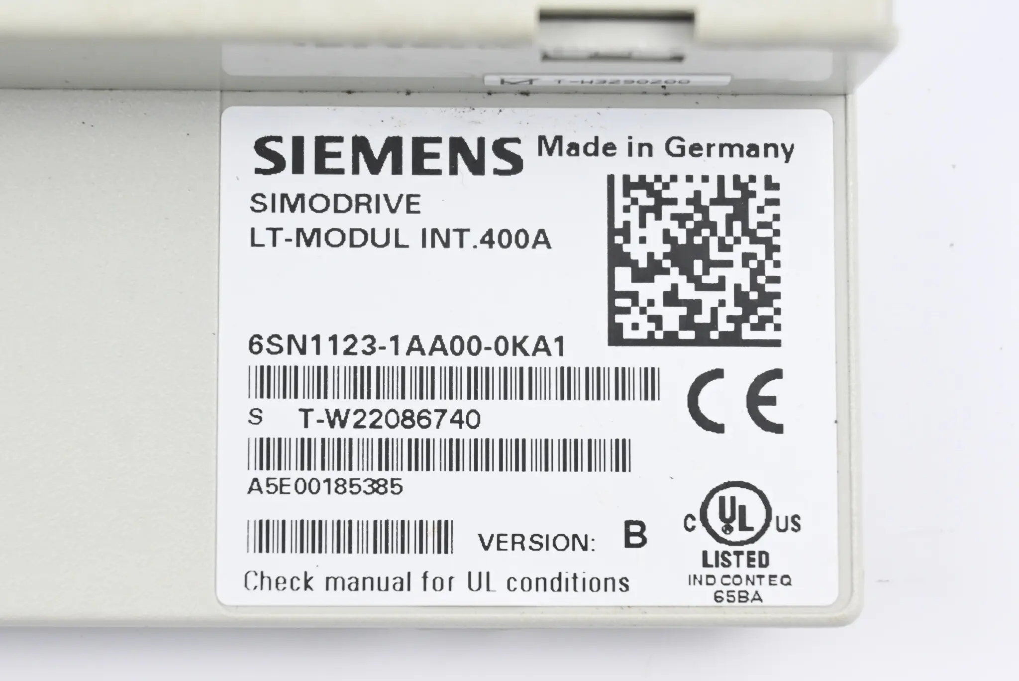 Produktfoto 1 von Siemens Frontcover für Simodrive 6SN1123-1AA00-0KA1 ( 6SN1 123-1AA00-0KA1 )