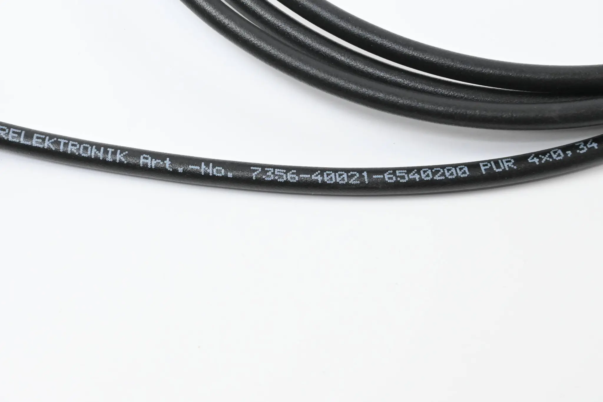Produktfoto 1 von Murr Elektronik M12 St. 0° / M12 Bu. 0° 2m ( 7356-40021-6540200 )
