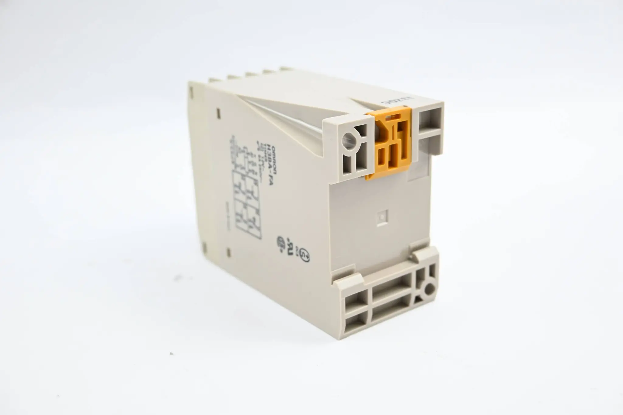 Produktfoto 1 von Omron Timer Zeitrelais 0.5s - 100h 12VDC ( H3BA-FA )( H3BA-FA DIN )